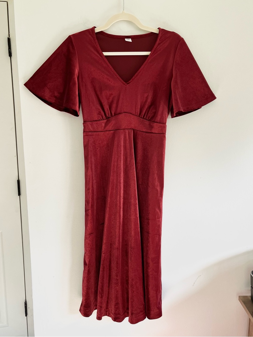 Old Navy Red Velvet V-Neck Midi Dress XS Festive Holiday Party Romantic Winter
